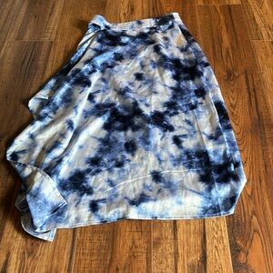 Long silk skirt with slit and zipper